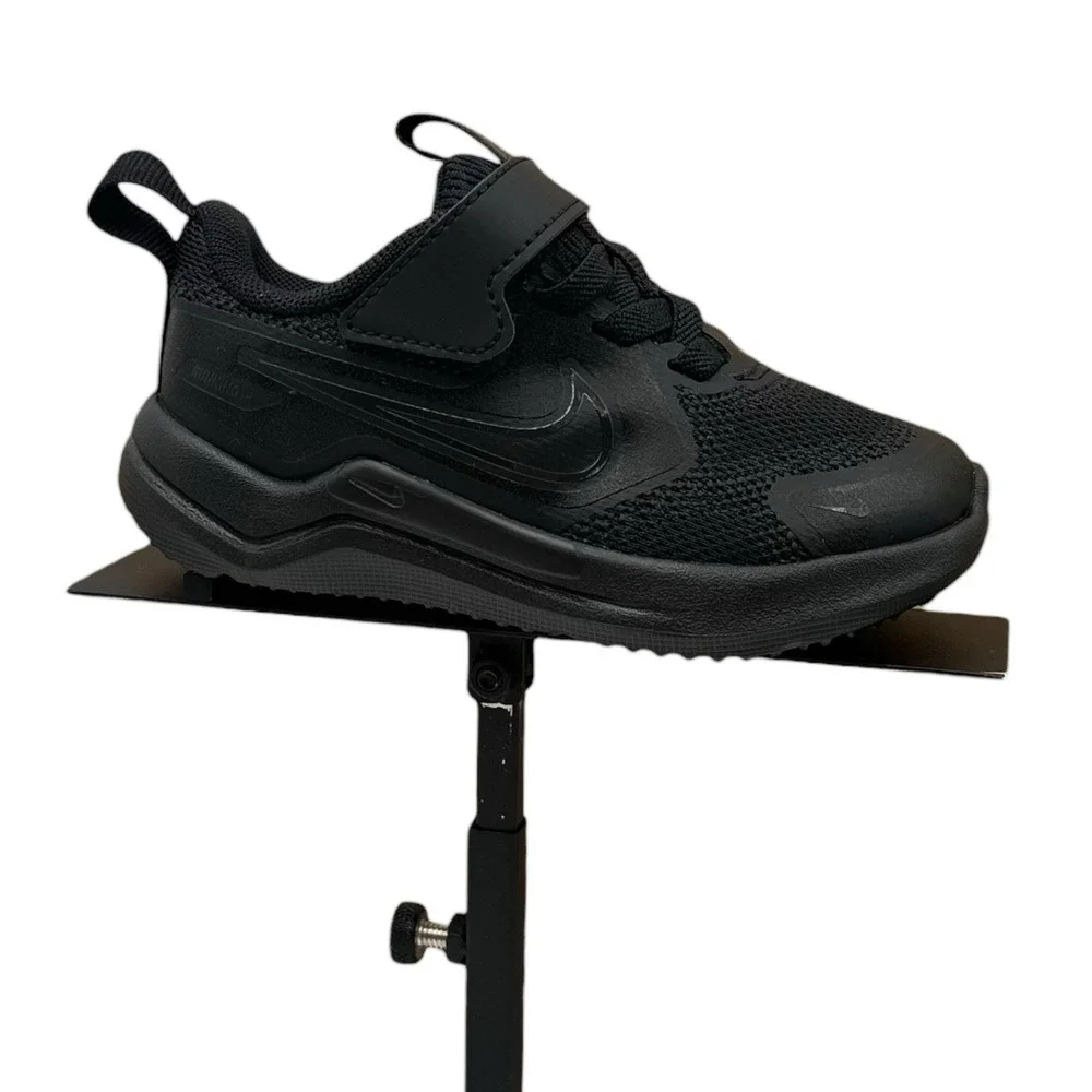 Nike Cosmic Runner Toddler Boys Athletic Slip-on Shoes Size 6 Black Sneakers
